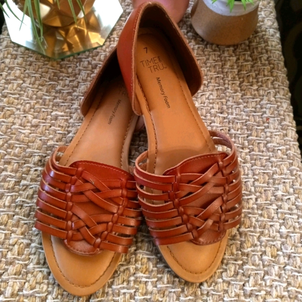Cute casual open toe flats